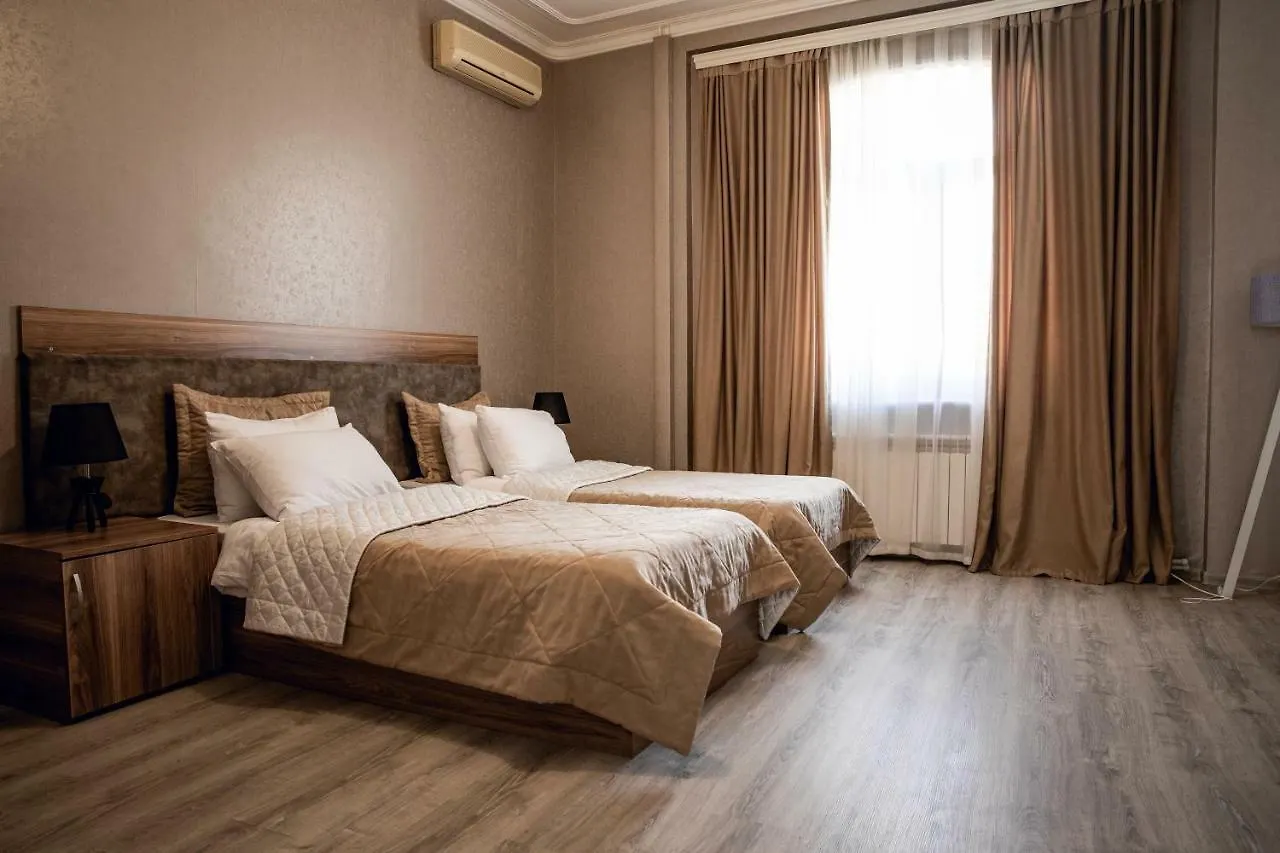 Baku Palace Hotel 3*,