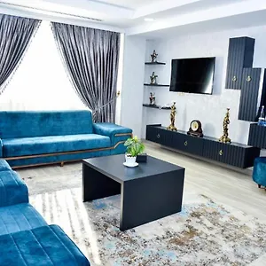 4* Hotel Supreme